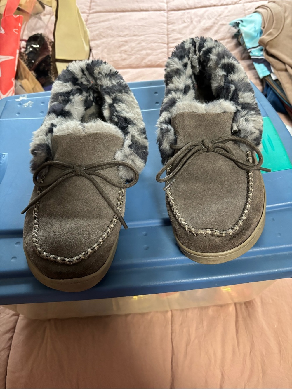 Earth Origins Brown Faux-Suede Moccasin Slippers with Gray Faux-Fur Lining